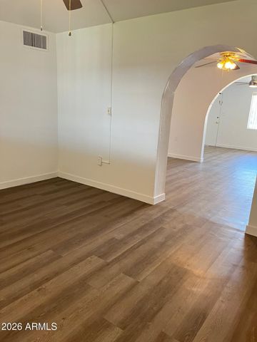 4943 W CITRUS Way, Glendale, AZ 85301