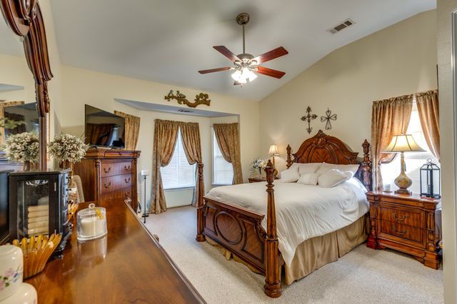 1769 Auburn Ln, Columbia, TN 38401
