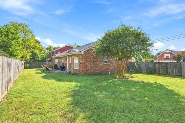 1769 Auburn Ln, Columbia, TN 38401