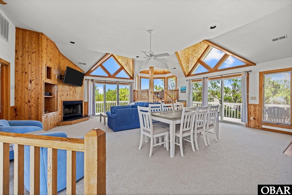 Image 9 of property listing at 1079 Whalehead Drive Lot # 31, Corolla, NC 27927