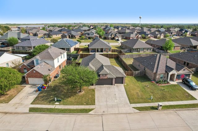 36 Heron Drive, Sanger, TX 76266