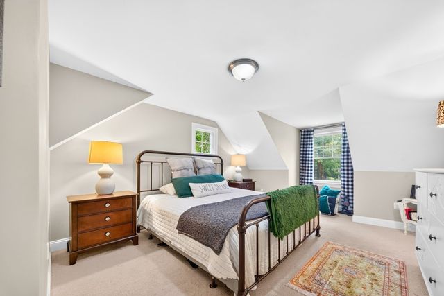 118 Pine Ridge Rd, Reading, MA 01867