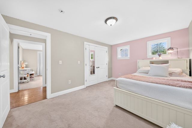118 Pine Ridge Rd, Reading, MA 01867