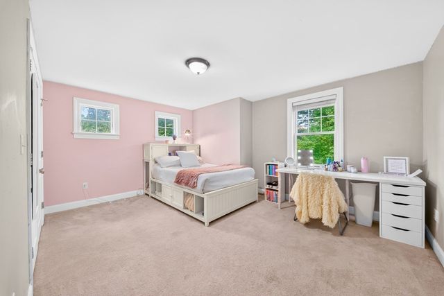 118 Pine Ridge Rd, Reading, MA 01867