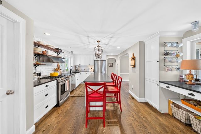 118 Pine Ridge Rd, Reading, MA 01867