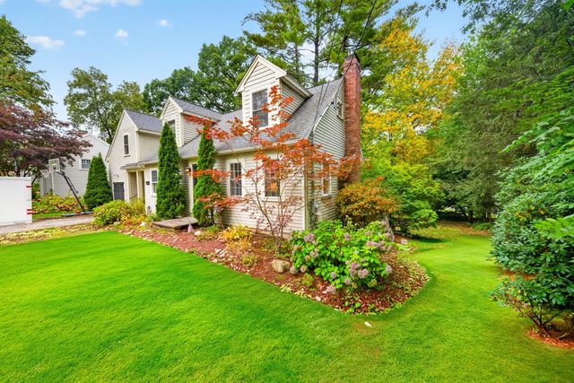 118 Pine Ridge Rd, Reading, MA 01867