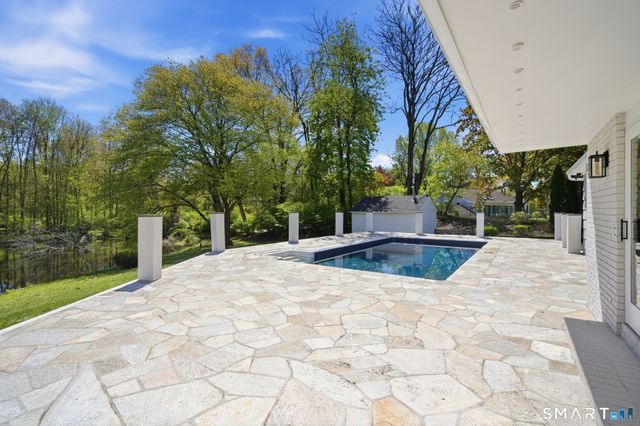 5 Betmarlea Road, Norwalk, CT 06850