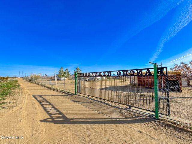 117th St W & Charan Ave, Rosamond, CA 93560