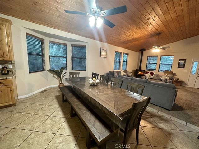 2504 Glacier Drive, Frazier Park, CA 93225