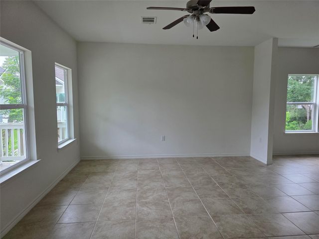 6102 White Oak Drive, Hitchcock, TX 77563