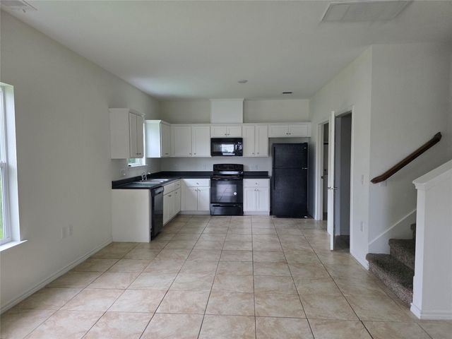 6102 White Oak Drive, Hitchcock, TX 77563
