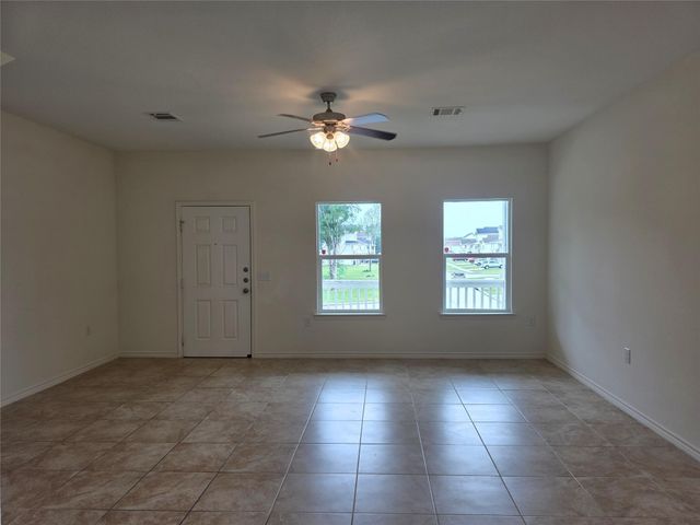 6102 White Oak Drive, Hitchcock, TX 77563