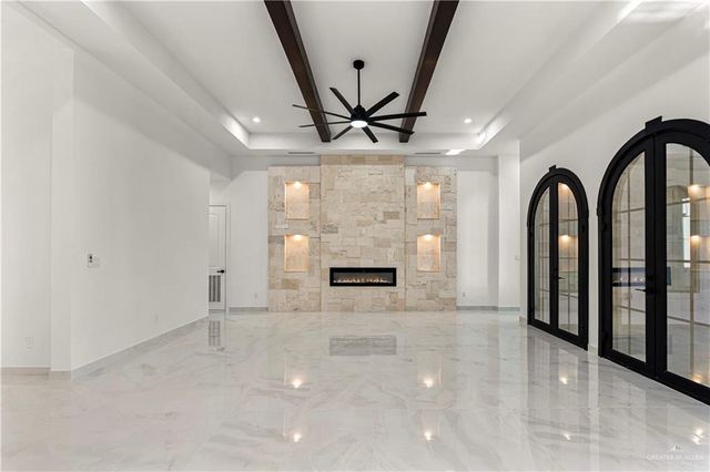 1620 S Queen Street, Edinburg, TX 78539