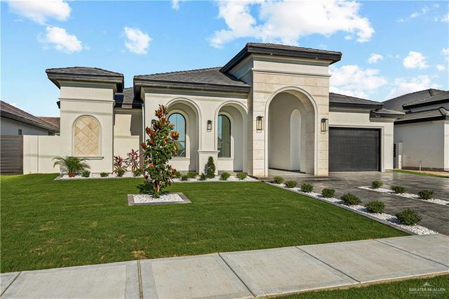 1620 S Queen Street, Edinburg, TX 78539