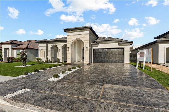 1620 S Queen Street, Edinburg, TX 78539
