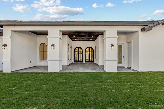 1620 S Queen Street, Edinburg, TX 78539