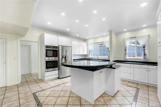 816 S Longwood, Los Angeles, CA 90005