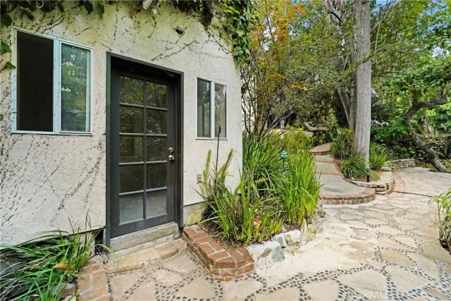 816 S Longwood, Los Angeles, CA 90005