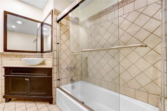 816 S Longwood, Los Angeles, CA 90005