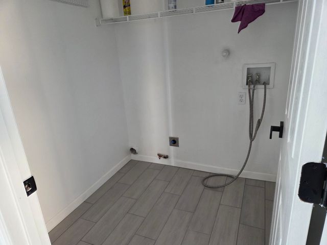 516 Foyt Drive SW, Albuquerque, NM 87121