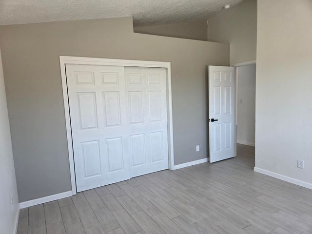 516 Foyt Drive SW, Albuquerque, NM 87121