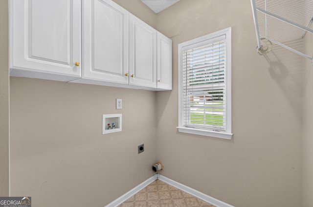 165 Biltmore Drive, Fayetteville, GA 30214