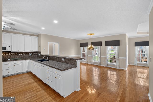 165 Biltmore Drive, Fayetteville, GA 30214