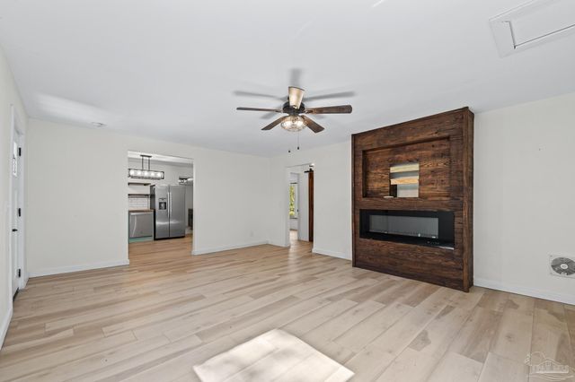 5324 Cathy St, Milton, FL 32583