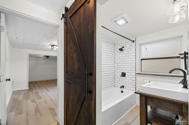 5324 Cathy St, Milton, FL 32583