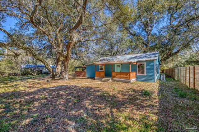 5324 Cathy St, Milton, FL 32583