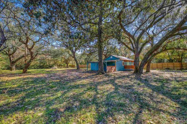 5324 Cathy St, Milton, FL 32583