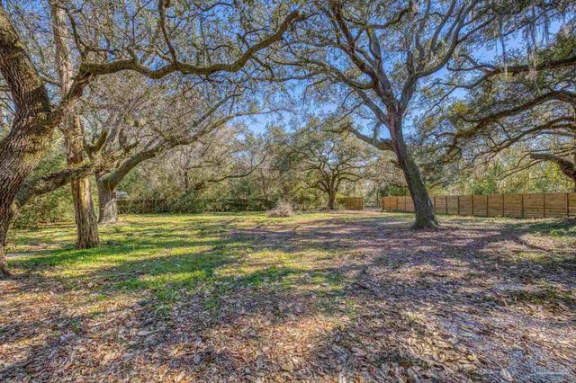 5324 Cathy St, Milton, FL 32583