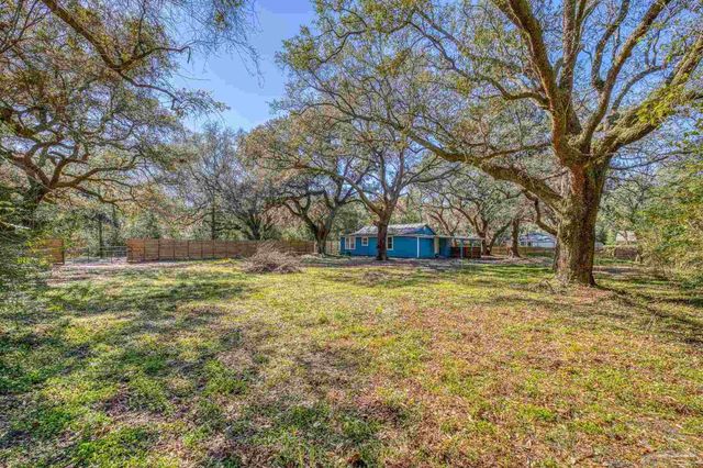 5324 Cathy St, Milton, FL 32583