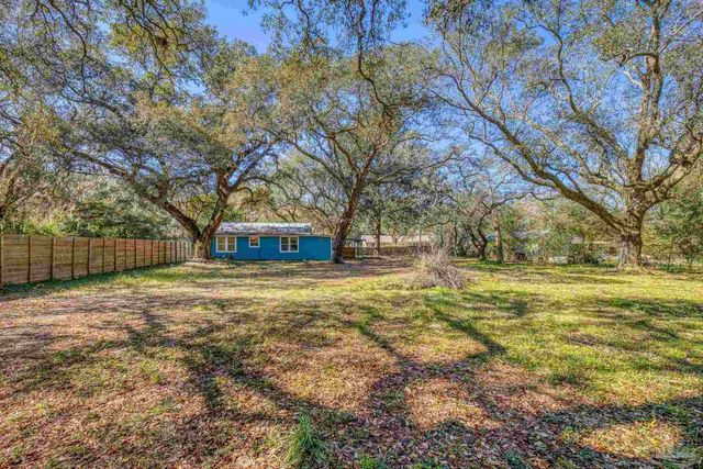 5324 Cathy St, Milton, FL 32583