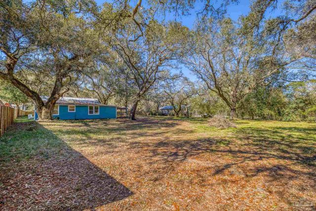 5324 Cathy St, Milton, FL 32583