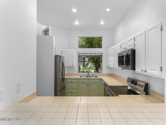 3223 Alum Creek Court, Reno, NV 89509