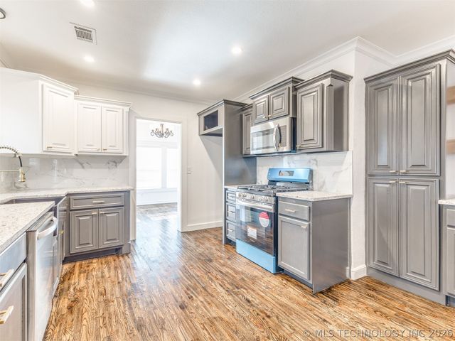 5770 W 41st Street, Tulsa, OK 74107
