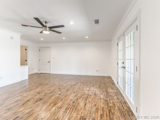 5770 W 41st Street, Tulsa, OK 74107