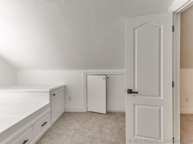 5770 W 41st Street, Tulsa, OK 74107