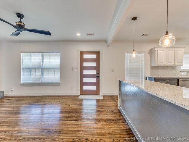 5770 W 41st Street, Tulsa, OK 74107