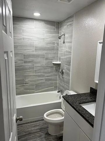 1209 April Bloom B, College Station, TX 77840