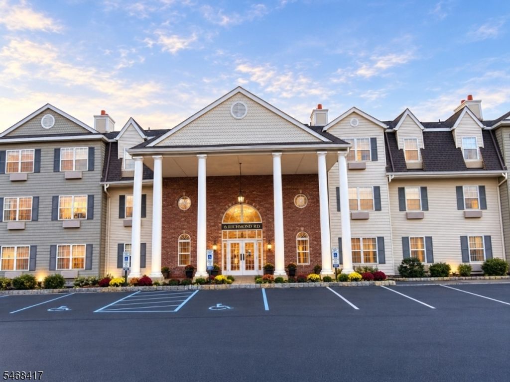 6307 Richmond Rd 307, West Milford Twp., NJ 07480 — exterior