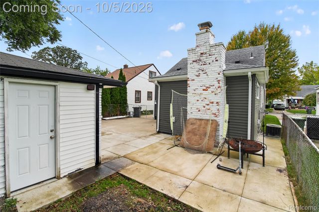 14924 Euclid Avenue, Allen Park, MI 48101