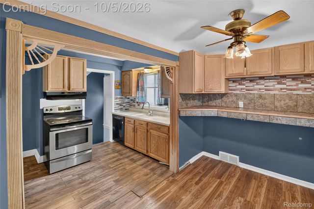 14924 Euclid Avenue, Allen Park, MI 48101