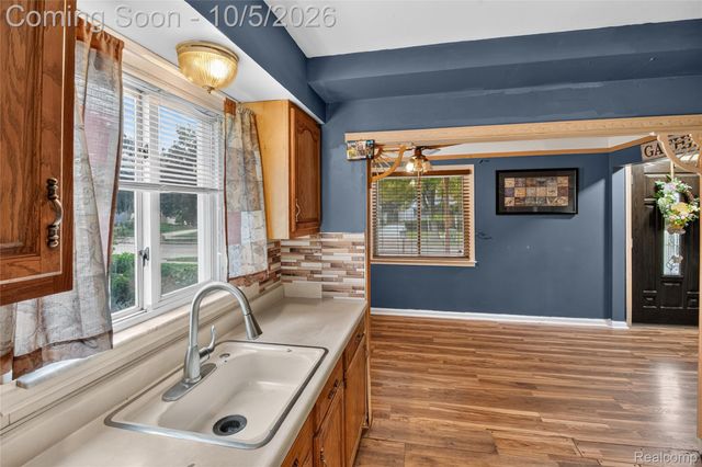 14924 Euclid Avenue, Allen Park, MI 48101