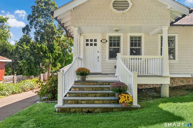 13 Chestnut Street, Darien, CT 06820