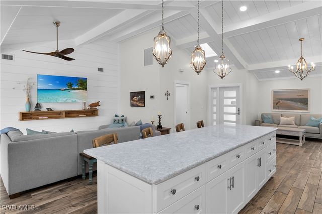 34 Tahiti RD, Marco Island, FL 34145