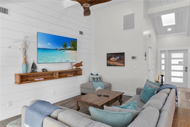 34 Tahiti RD, Marco Island, FL 34145