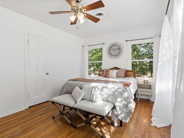 3804 Pershing Avenue, Fort Worth, TX 76107