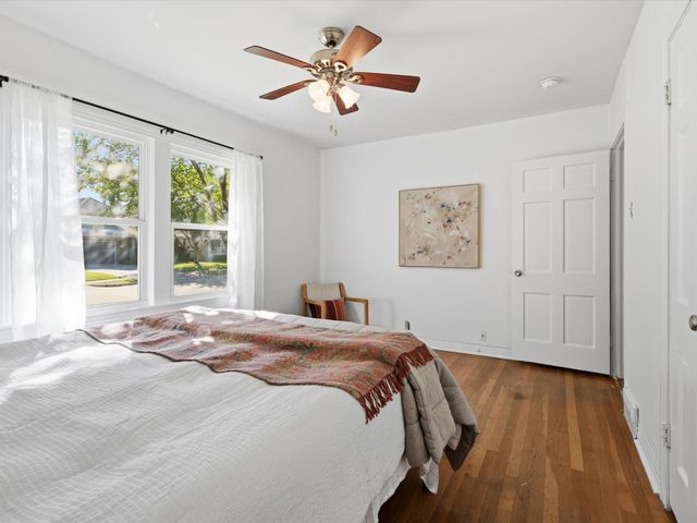 3804 Pershing Avenue, Fort Worth, TX 76107